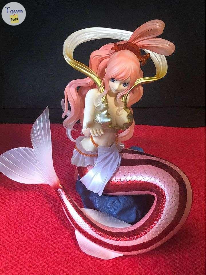 Photo of One Piece Princess Shirahoshi mermaid figure.