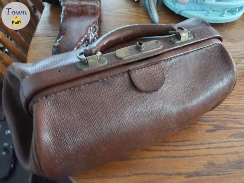 Photo of Antique doctor bag 