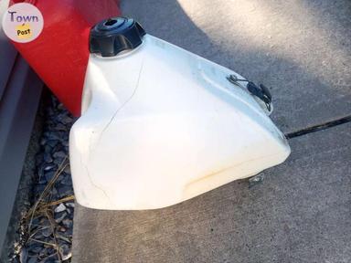 Photo of Honda XR 200 gas fuel tank trade - 1