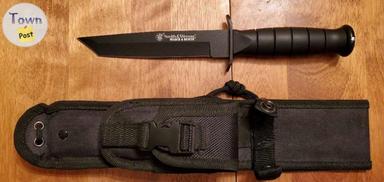 Photo of Smith & Wesson Search & Rescue tanto fixed blade knife - 1