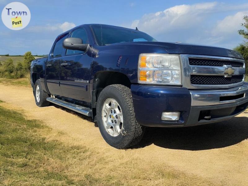 Photo of 2009 Chevy silverado