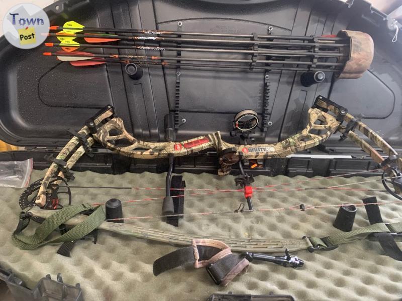 Photo of PSE Brute compound bow