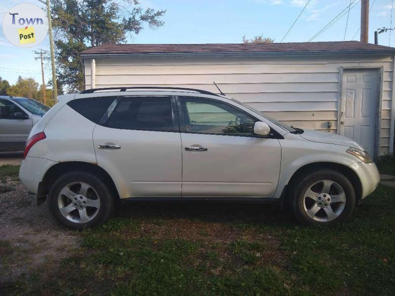 Photo of 2005 Nissan Murano parts car