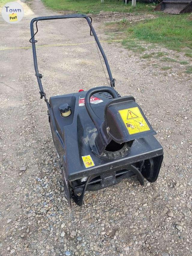 Photo of Yard Machines Snowblower