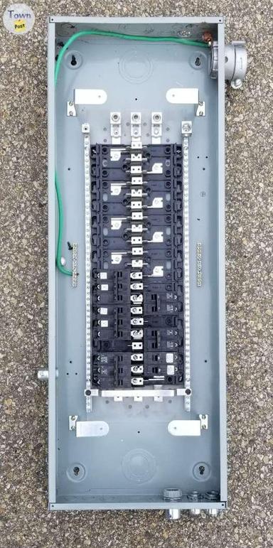 Photo of SIEMENS EQ442225 Loadcentre  225 A, 3 PH, 240 V, Type 1  - 2