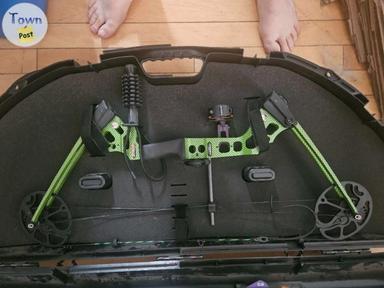 Photo of 50 lbs Compound bow  - 1