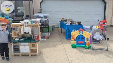 Photo of Garage sale NE EDMONTON  - 1