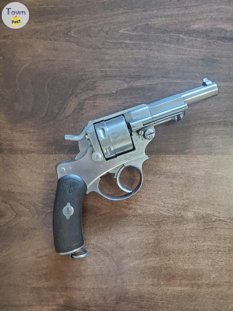 Photo of Non-restricted 1873 revolver 