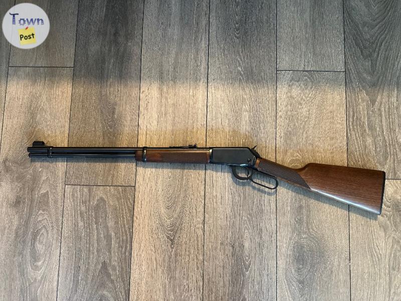 Photo of 1996 Winchester 9422M Checkered .22 Magnum Lever Action Rifle in Excellent Condition