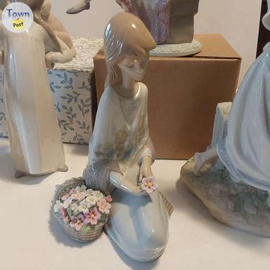 Photo of 7 Lladro figures, collector's museum, privilege society pieces and more - 2