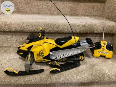 Photo of Remote Control MXZ Ski-Doo Toy - 1