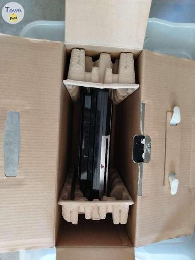 Photo of Playstation 3, 80GB with many extras.... - 2