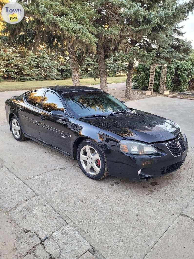 Photo of 2007 Pontiac Grand Prix GXP 