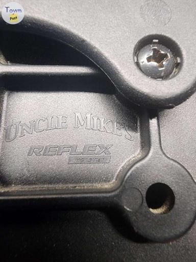 Photo of Uncle mikes belt loop quick draw holster - 1