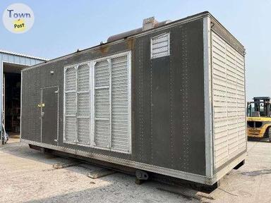 Photo of 750 KW Caterpillar G3516 Natural Gas Generator Sound Enclosure - 2