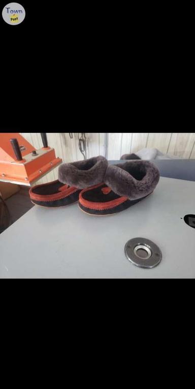 Photo of Hand made leather slippers  - 2