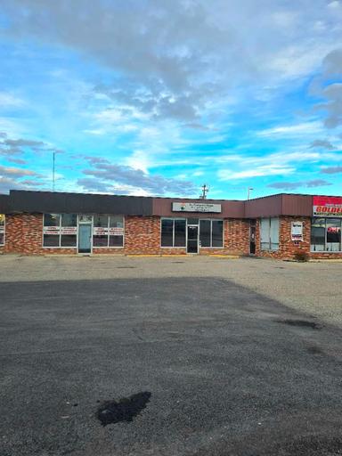 Photo of Highway frontage Commercial Building  - 1