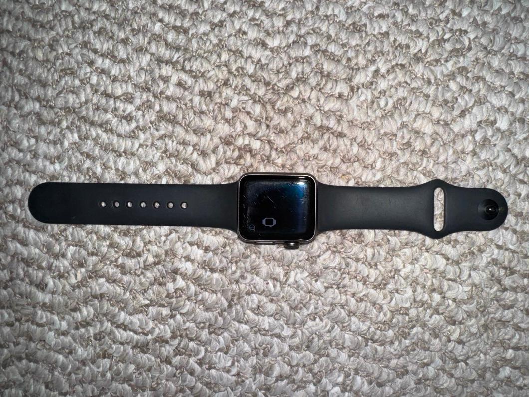 Photo of Apple Series 3 38mm Watch S/M