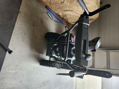 Photo of Briggs& Stratton. Snow Blower - 2