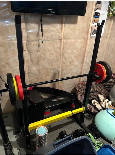 Photo of Squat rack with option of barbell and weights - 1